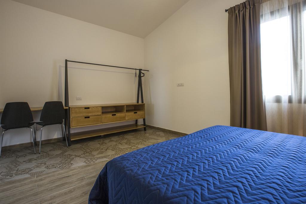 Quinto Tronco Hotel Elini Exterior photo